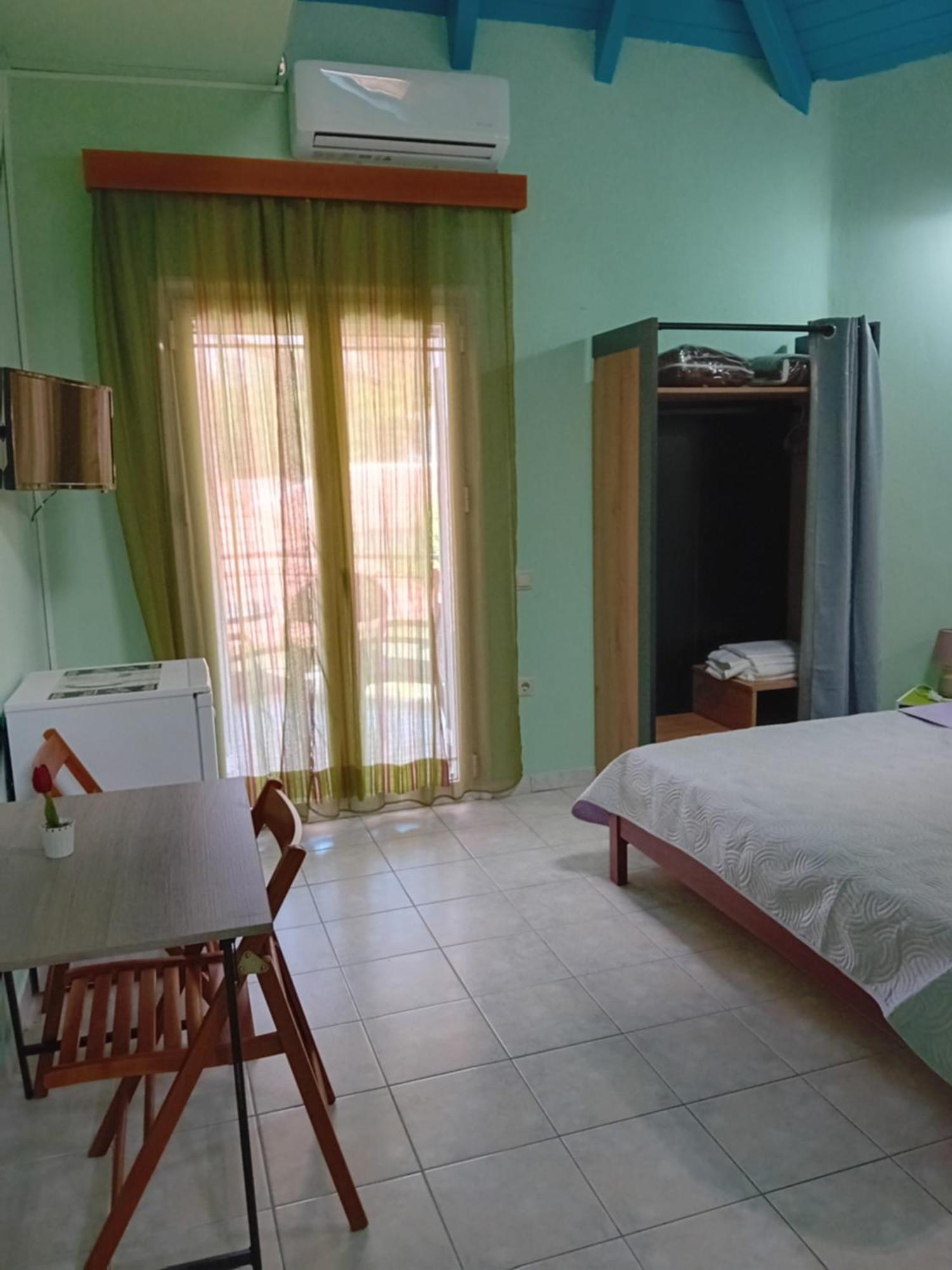Valta'S Room 3 Paleros Екстериор снимка